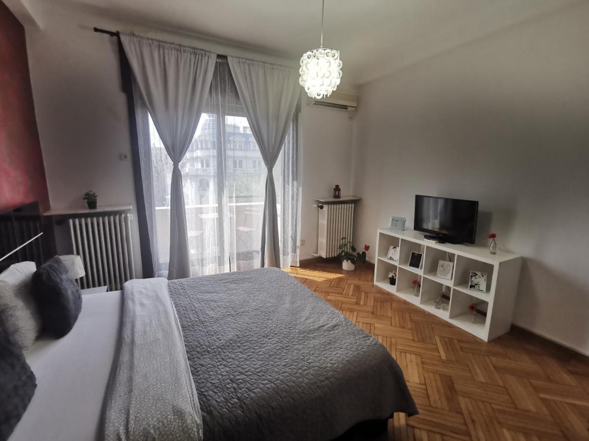 Black And White Apartments بوخارست المظهر الخارجي الصورة