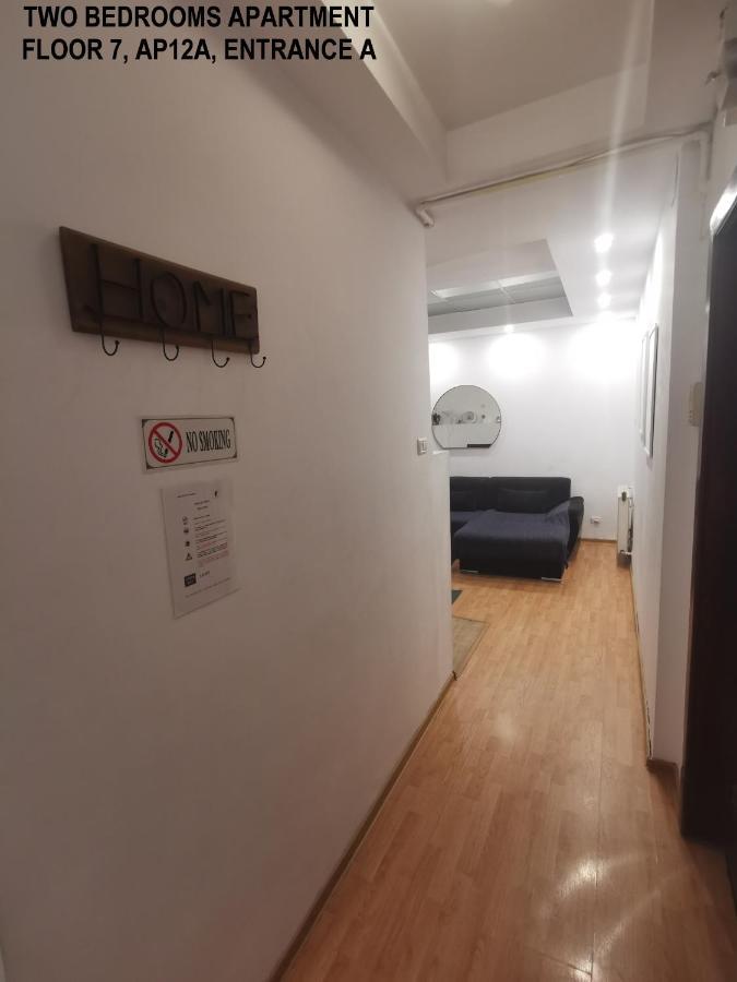 Black And White Apartments بوخارست المظهر الخارجي الصورة